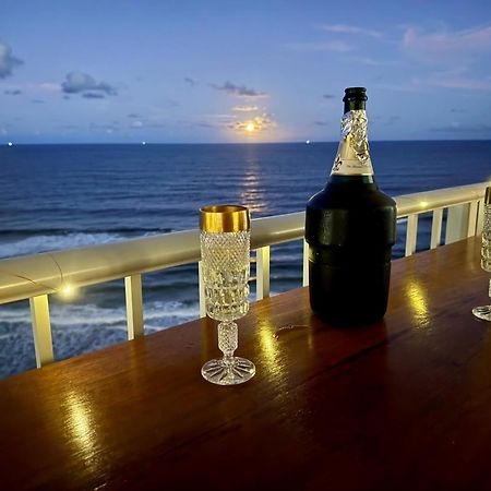 Absolutely Stunning! On The Beach !!! Gold Coast Buitenkant foto