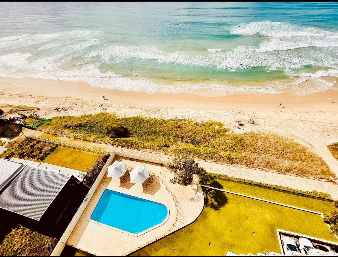 Absolutely Stunning! On The Beach !!! Gold Coast Buitenkant foto
