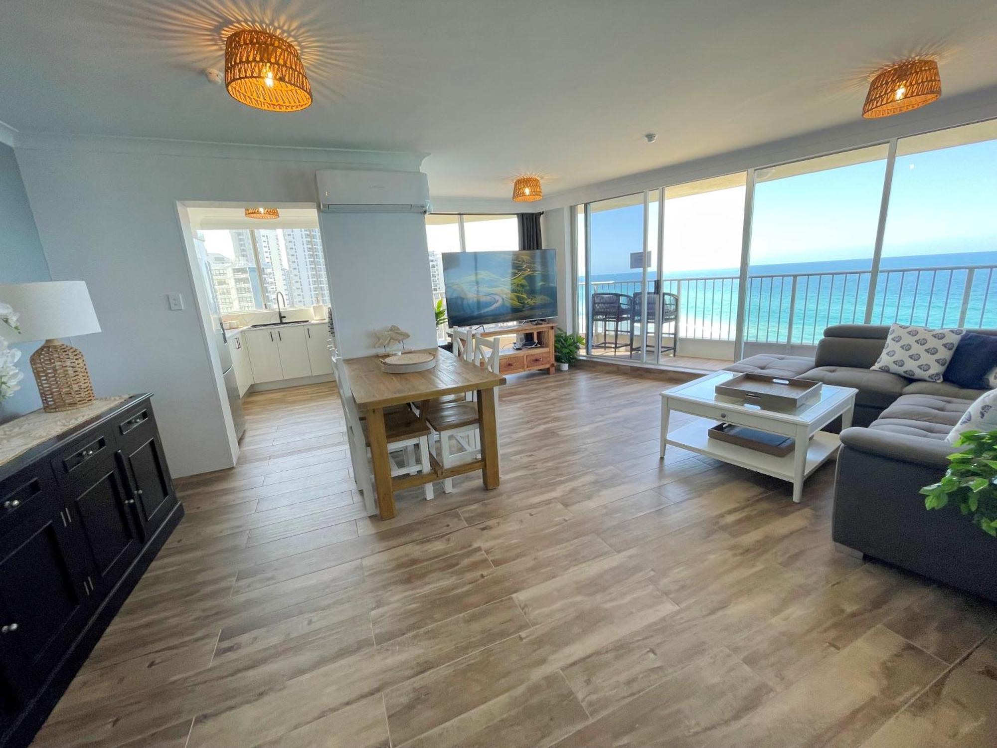 Absolutely Stunning! On The Beach !!! Gold Coast Buitenkant foto