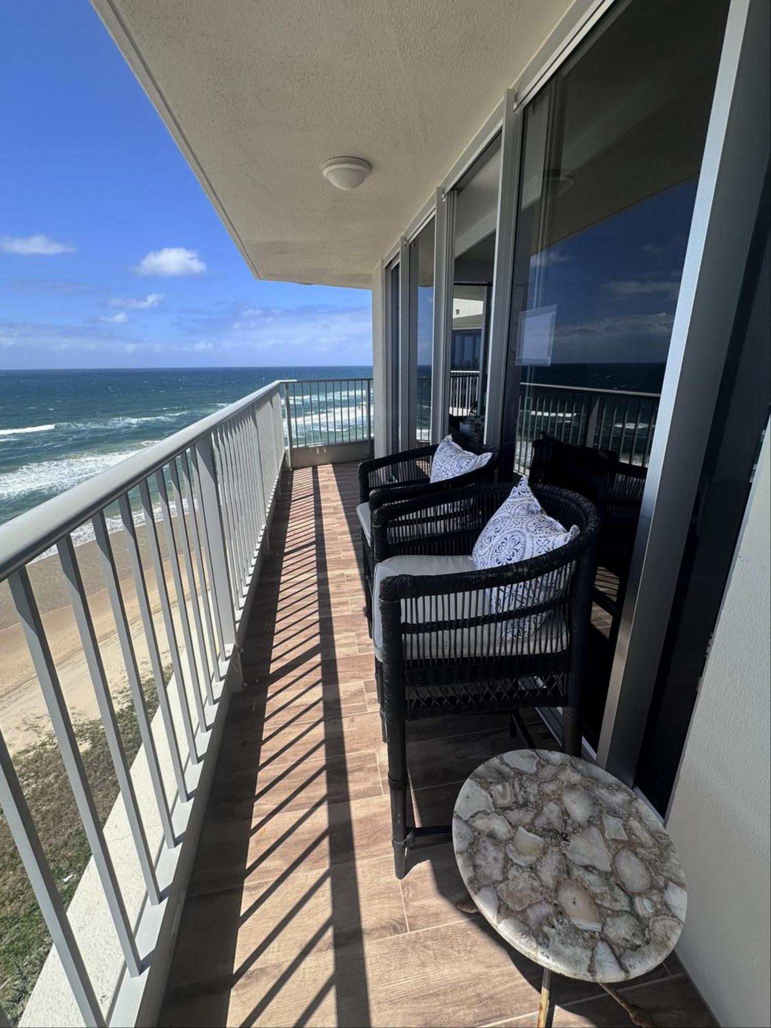 Absolutely Stunning! On The Beach !!! Gold Coast Buitenkant foto